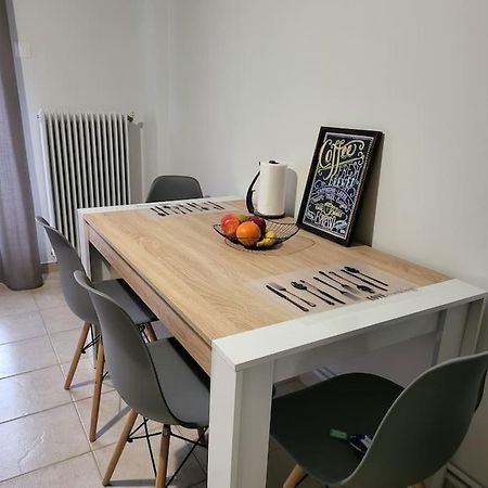 Great Apartment In Veria Buitenkant foto
